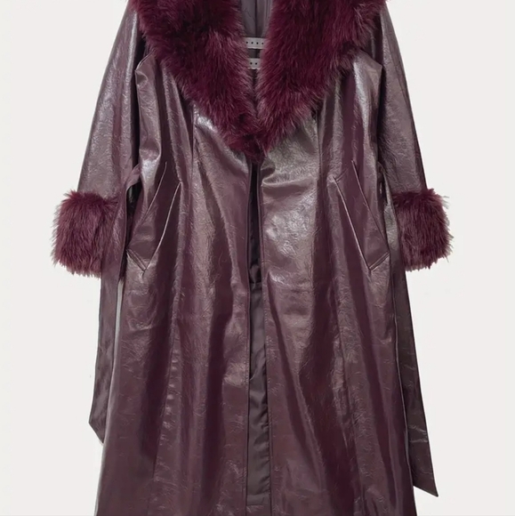 (NEW🔥❗) Burgundy Fur Trim Leather Coat - Picture 4 of 6